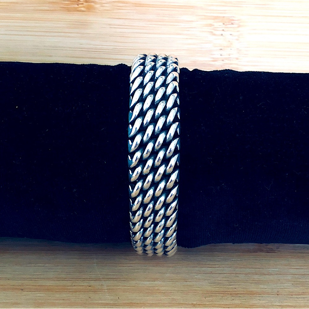 $642  Vintage Estate Bracelet  Sterling Silver  82 Grams  7 & 1/2 Inches